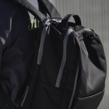 STAND DAYPACK 22L