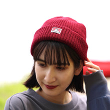 MICRO LOGO KNIT CAP