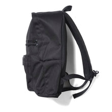 〈オンライン限定〉BASIC DAYPACK 16L