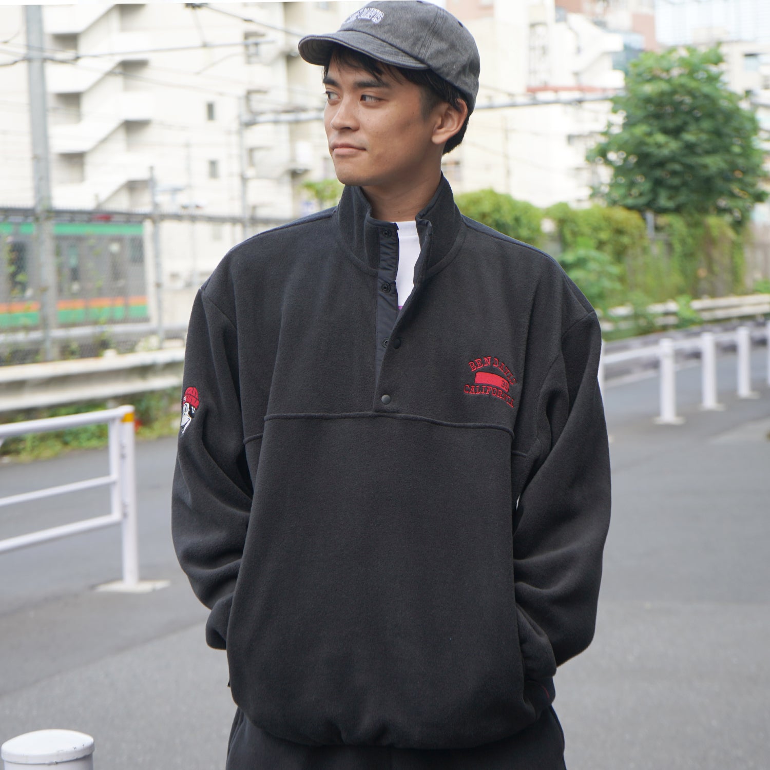 FLEECE HALF BUTTON