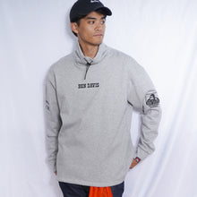 TURTLENECK SWEATSHIRT