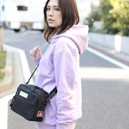 LOGO TAPE SHOULDER