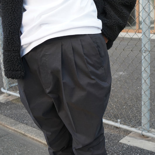 3TUCK TAPERED PANTS