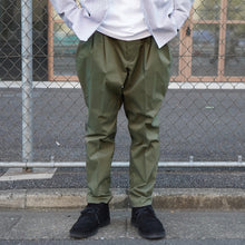 3TUCK TAPERED PANTS