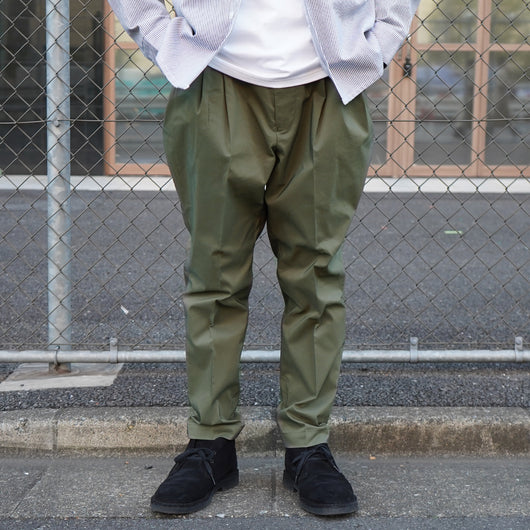 3TUCK TAPERED PANTS