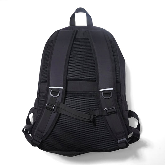 LIGHT-WEIGHT DAYPACK