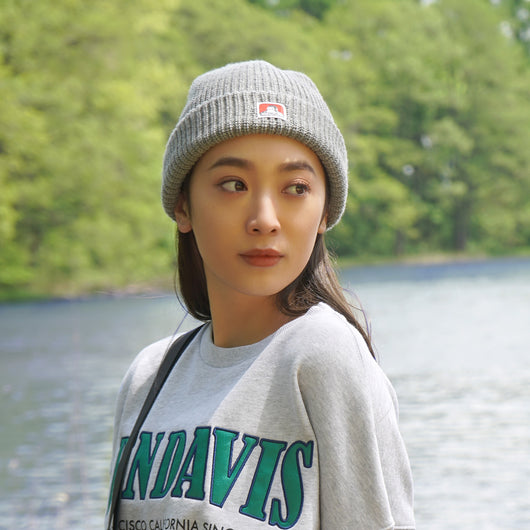MICRO LOGO KNIT CAP