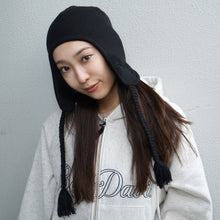 EAR FRAP KNIT CAP