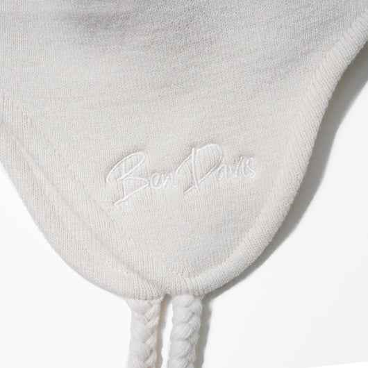 EAR FRAP KNIT CAP