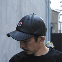 CLASSIC CAP ECO-LEATHER
